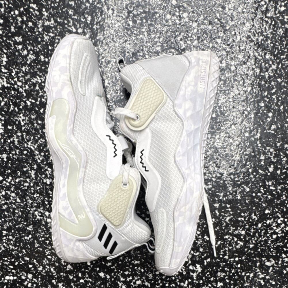 adidas D.O.N. Issue #3 Cloud White Low Top Lace-Up Men's Sneakers H67720 2021